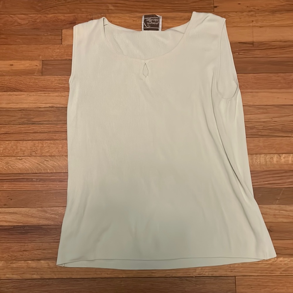 Company collection tank top, women’s size L